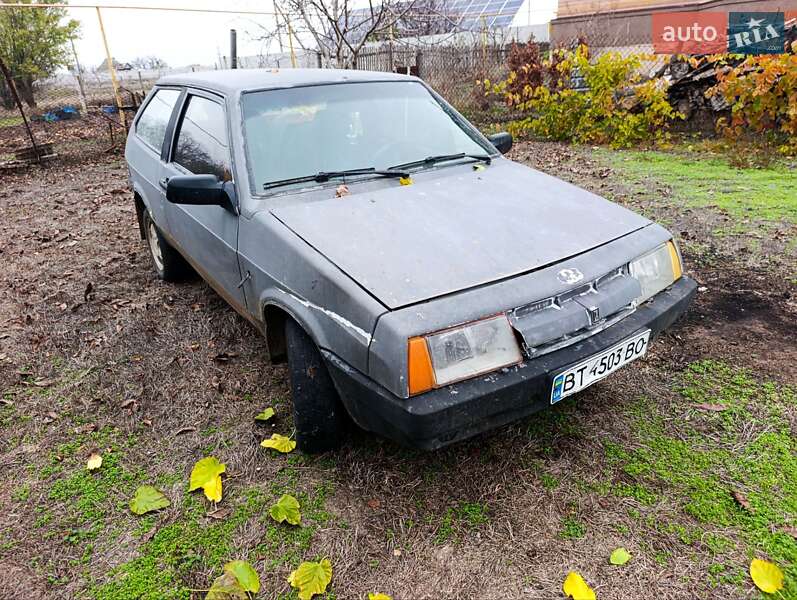Хэтчбек ВАЗ / Lada 2108 1987 в Херсоне фото Хэтчбек ВАЗ / Lada 2108 1987 в Херсоне