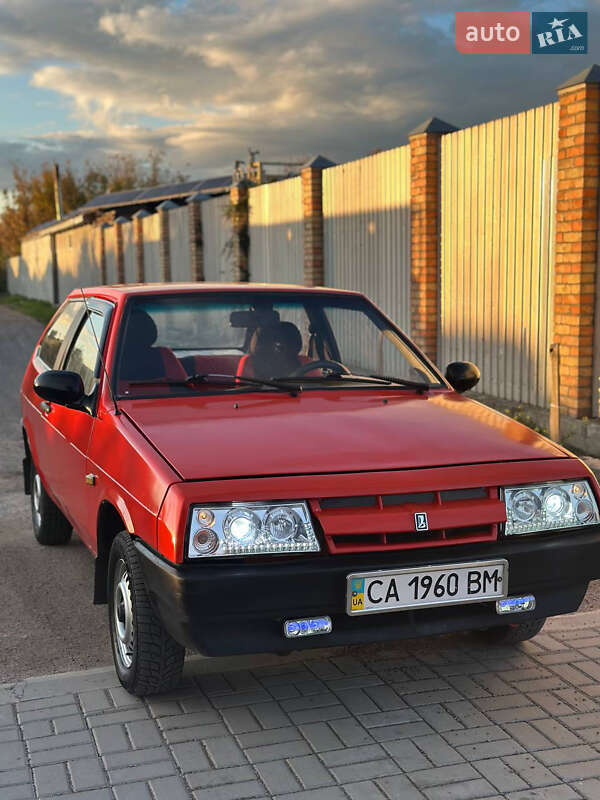 Хетчбек ВАЗ / Lada 2108 1992 в Черкасах фото 2 Хетчбек ВАЗ / Lada 2108 1992 в Черкасах