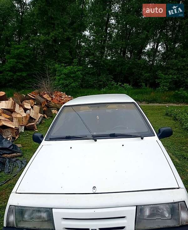 Хэтчбек ВАЗ / Lada 2108 1991 в Ромнах фото 11 Хэтчбек ВАЗ / Lada 2108 1991 в Ромнах