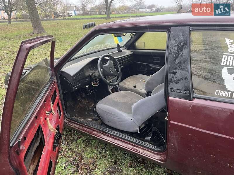 Хэтчбек ВАЗ / Lada 2108 1987 в Новоукраинке фото 7 Хэтчбек ВАЗ / Lada 2108 1987 в Новоукраинке