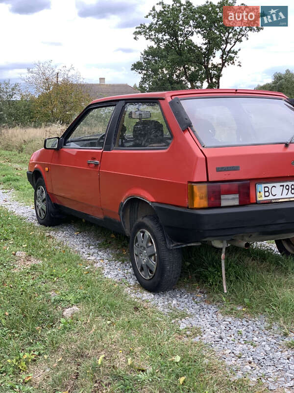 Хэтчбек ВАЗ / Lada 2108 1987 в Яворове фото 5 Хэтчбек ВАЗ / Lada 2108 1987 в Яворове