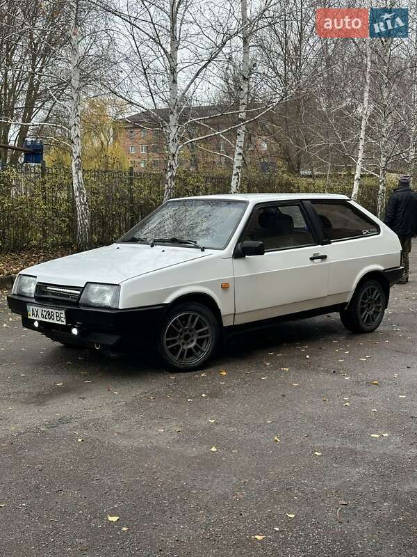 Хэтчбек ВАЗ / Lada 2108 1990 в Краснокутске фото 5 Хэтчбек ВАЗ / Lada 2108 1990 в Краснокутске