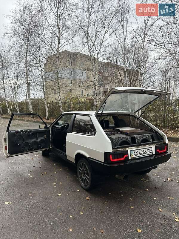 Хэтчбек ВАЗ / Lada 2108 1990 в Краснокутске фото 10 Хэтчбек ВАЗ / Lada 2108 1990 в Краснокутске