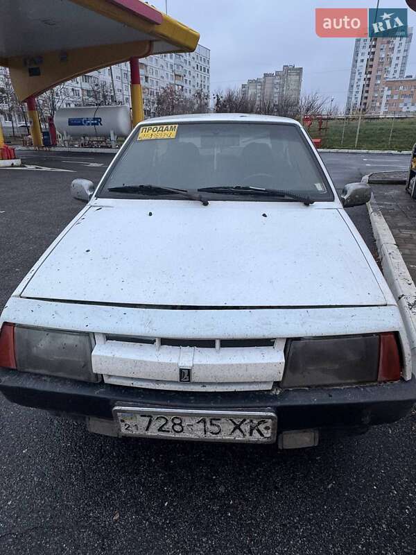 Хэтчбек ВАЗ / Lada 2108 1987 в Харькове фото Хэтчбек ВАЗ / Lada 2108 1987 в Харькове