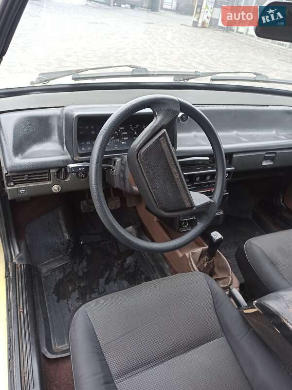 Хетчбек ВАЗ / Lada 2108 1987 в Горішніх Плавнях