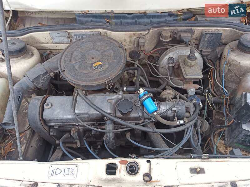 Хетчбек ВАЗ / Lada 2108 1987 в Горішніх Плавнях