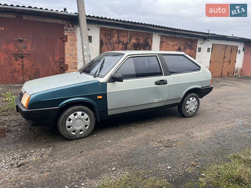 Хэтчбек ВАЗ / Lada 2108 2000 в Житомире