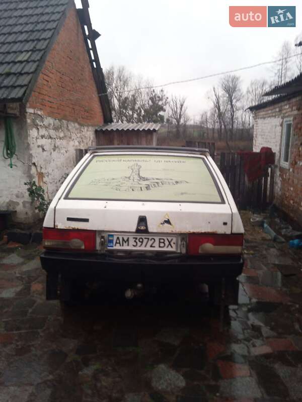 Хэтчбек ВАЗ / Lada 2108 1988 в Радомышле