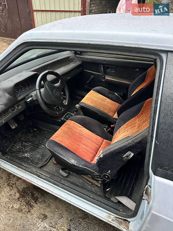 Хетчбек ВАЗ / Lada 2108 1988 в Києві