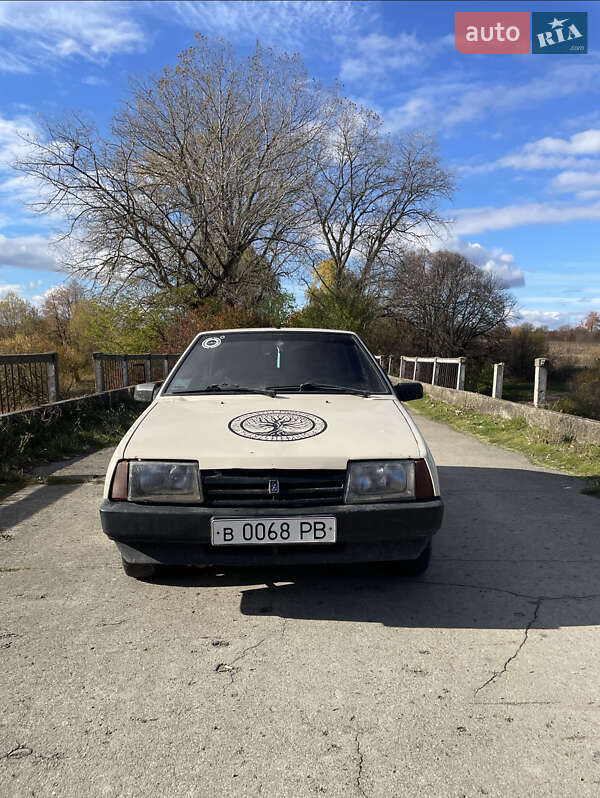 Хэтчбек ВАЗ / Lada 2108 1987 в Мельнице-Подольской