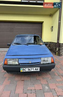 Хетчбек ВАЗ 2108 1987 в Городку