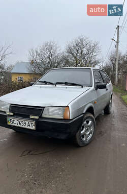 Хэтчбек ВАЗ 2108 1991 в Львове