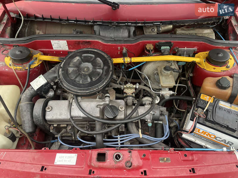 Хэтчбек ВАЗ / Lada 2108 1994 в Золочеве