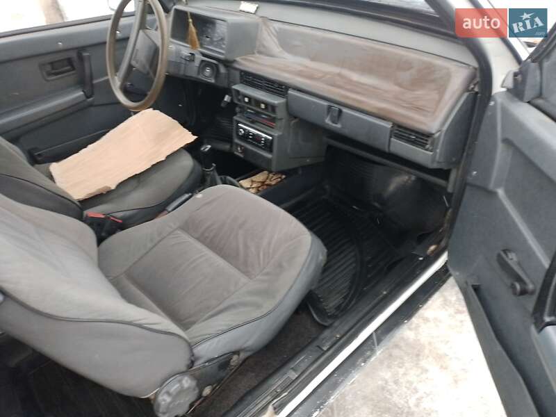 Хэтчбек ВАЗ / Lada 2108 1991 в Вижнице