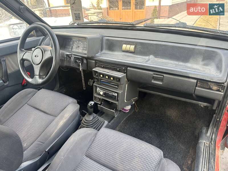 Хэтчбек ВАЗ / Lada 2108 1992 в Львове фото 8 Хэтчбек ВАЗ / Lada 2108 1992 в Львове