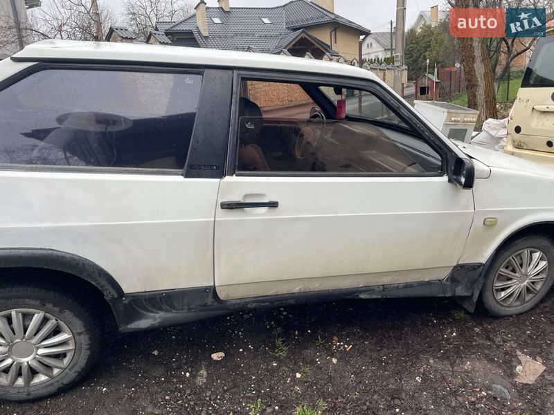 Хетчбек ВАЗ / Lada 2108 1994 в Винниках