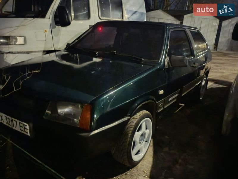 Хэтчбек ВАЗ / Lada 2108 2000 в Днепре