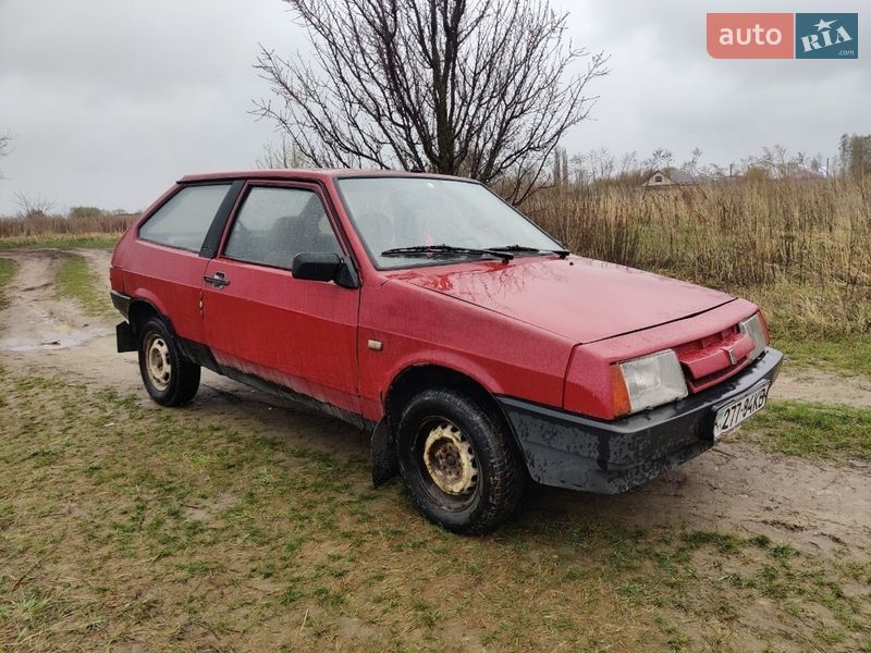 Хетчбек ВАЗ / Lada 2108 1987 в Києві