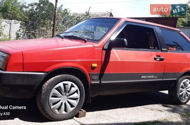 Хэтчбек ВАЗ 2108 1990 в Каменском