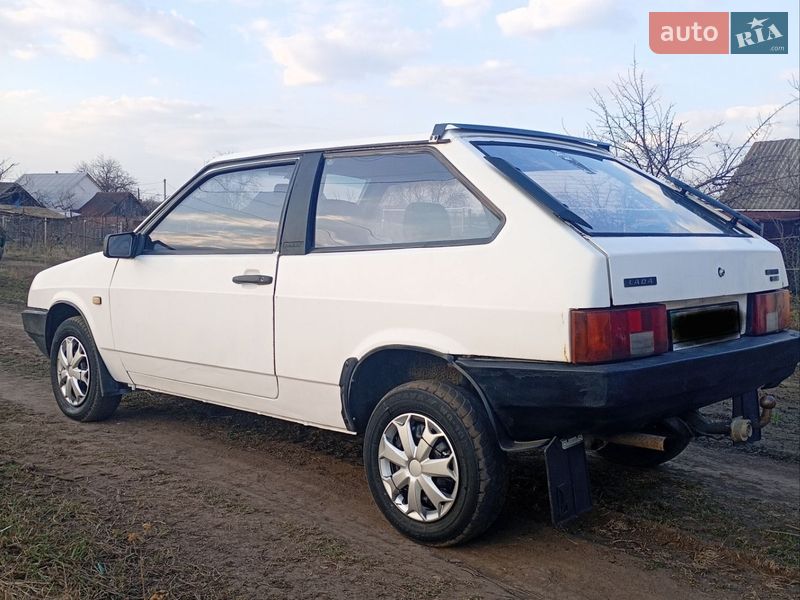 Хэтчбек ВАЗ / Lada 2108 1992 в Калиновке