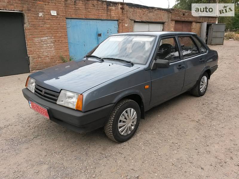 Седан ВАЗ / Lada 21099 2010 в Кривому Розі