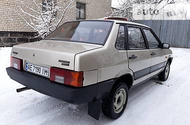 Седан ВАЗ / Lada 21099 1999 в Никополе