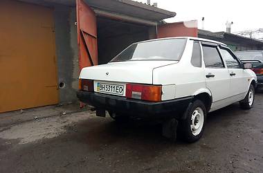 Седан ВАЗ / Lada 21099 1992 в Измаиле