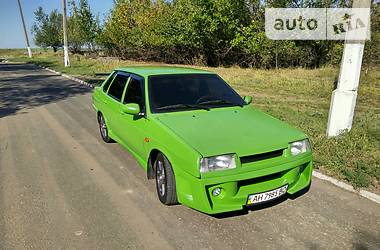 Седан ВАЗ / Lada 21099 2002 в Мариуполе