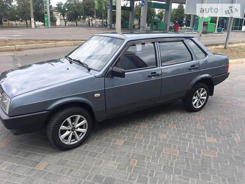 Седан ВАЗ / Lada 21099 2006 в Николаеве