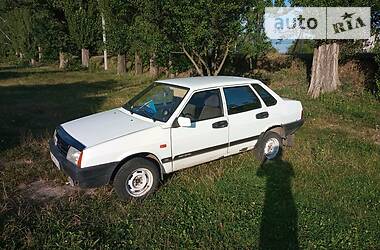 Седан ВАЗ / Lada 21099 1995 в Ромнах