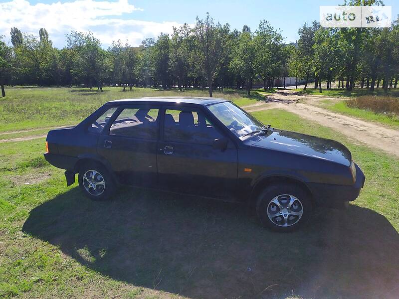 Седан ВАЗ / Lada 21099 2008 в Николаеве