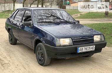 Седан ВАЗ / Lada 21099 2004 в Жмеринке