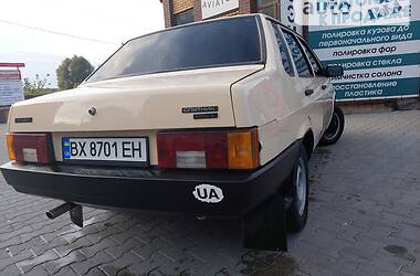 Седан ВАЗ / Lada 21099 1993 в Хмельницком