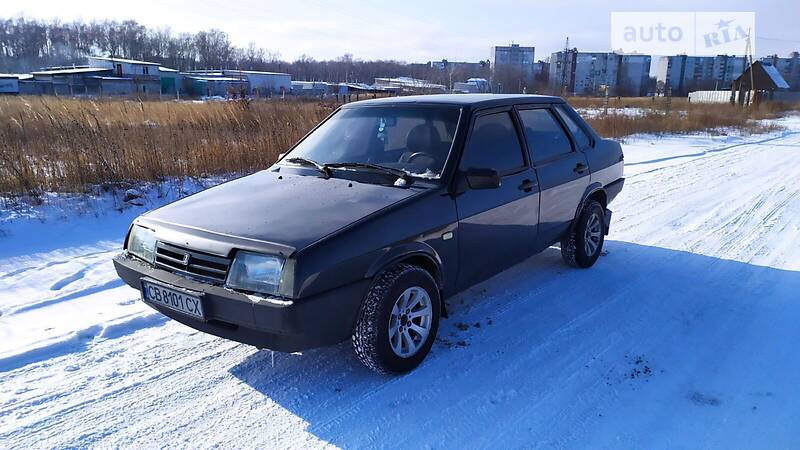 Седан ВАЗ / Lada 21099 2003 в Чернигове