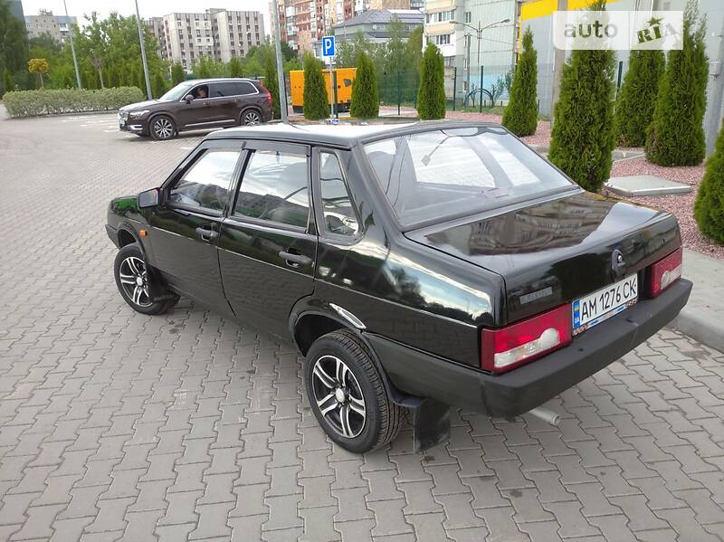 Седан ВАЗ 21099 2008 в 