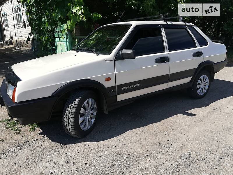 Седан ВАЗ / Lada 21099 1995 в Кропивницком