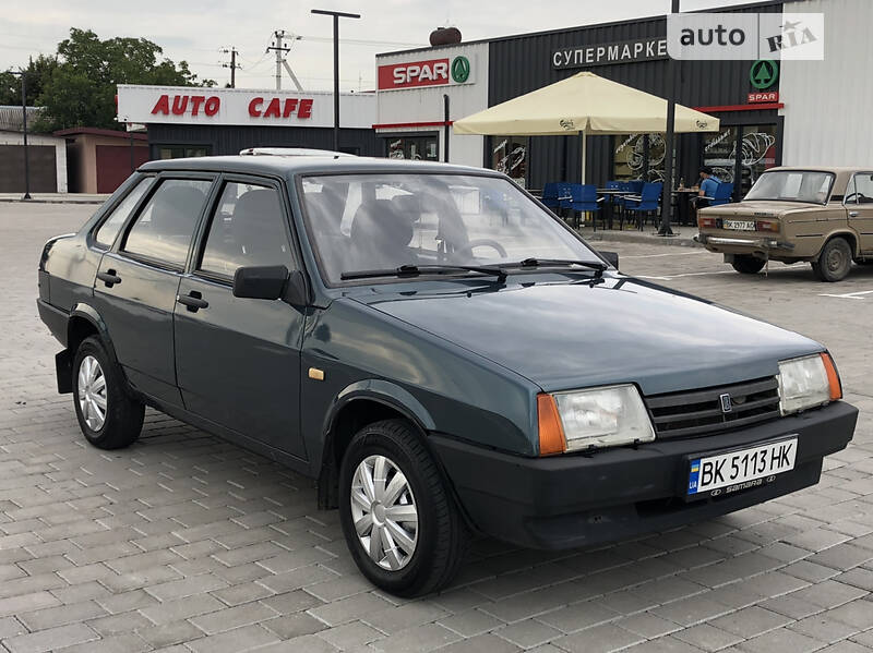 Седан ВАЗ / Lada 21099 2005 в Луцьку