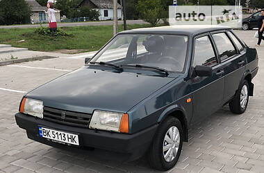 Седан ВАЗ / Lada 21099 2005 в Луцьку