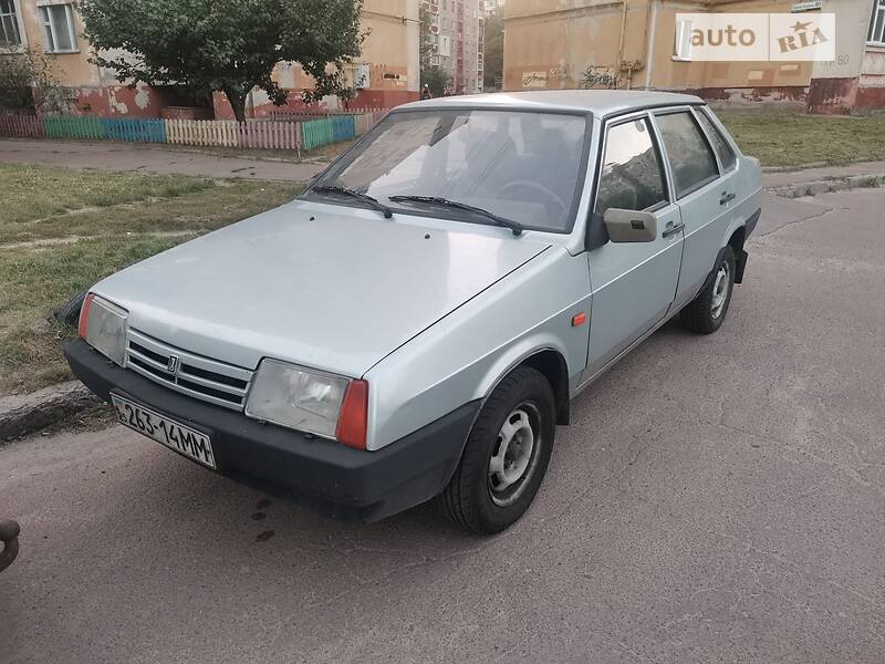 Седан ВАЗ / Lada 21099 1998 в Чернігові