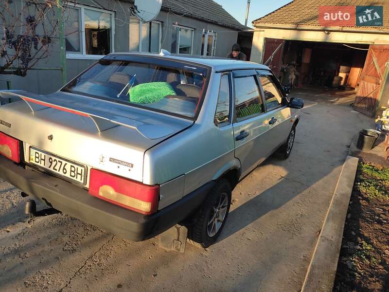 Седан ВАЗ / Lada 21099 2001 в Одессе