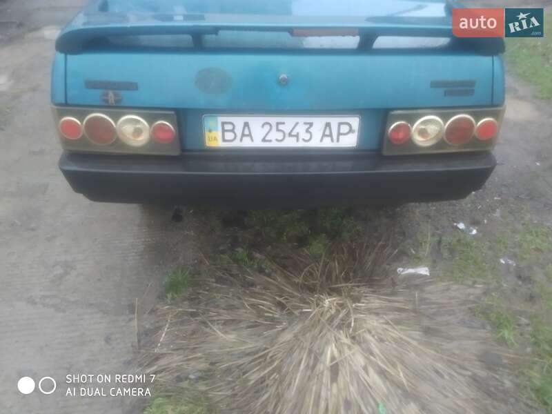 Седан ВАЗ / Lada 21099 1999 в Кривом Роге