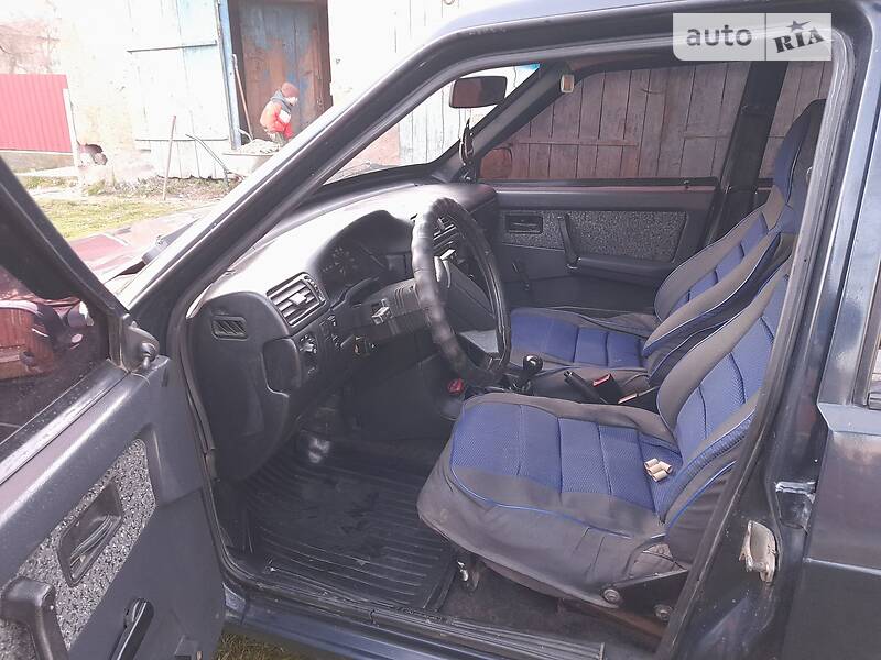 Седан ВАЗ / Lada 21099 2003 в Калуші