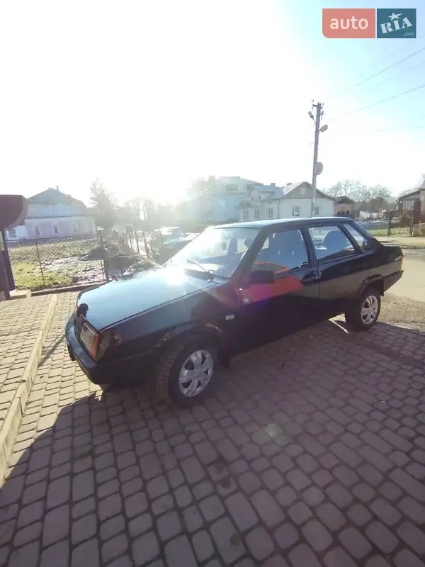 ВАЗ / Lada 21099
