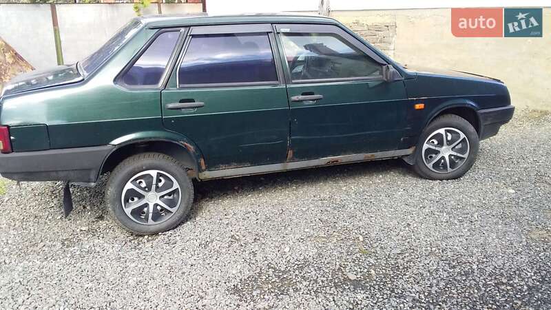 Универсал ВАЗ / Lada 21099 2002 в Мукачево