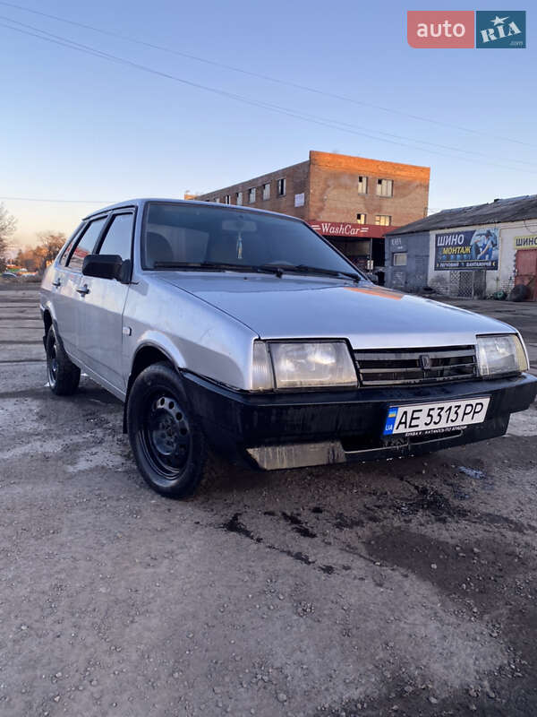 Седан ВАЗ / Lada 21099 2004 в Павлограде