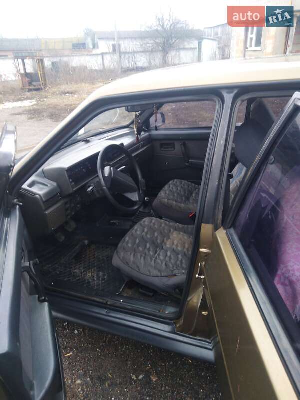 Седан ВАЗ / Lada 21099 2000 в Чуднові