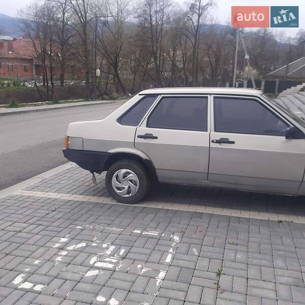 Седан ВАЗ / Lada 21099 2007 в Сваляве