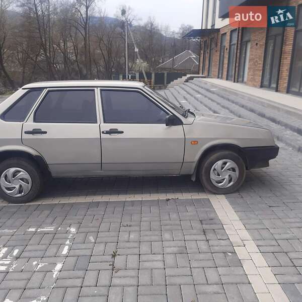 Седан ВАЗ / Lada 21099 2007 в Сваляве