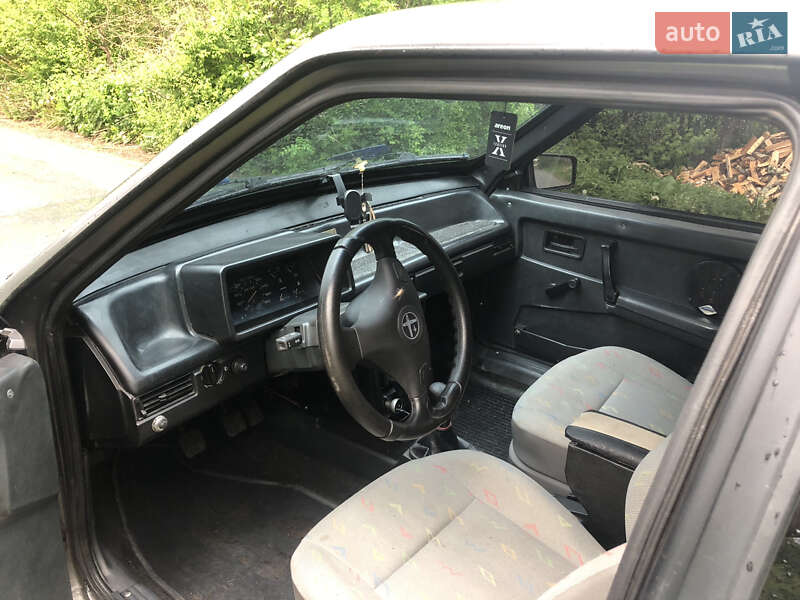 Седан ВАЗ / Lada 21099 1992 в Полонному