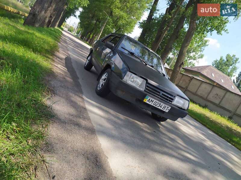 Седан ВАЗ / Lada 21099 2004 в Коростене фото 2 Седан ВАЗ / Lada 21099 2004 в Коростене